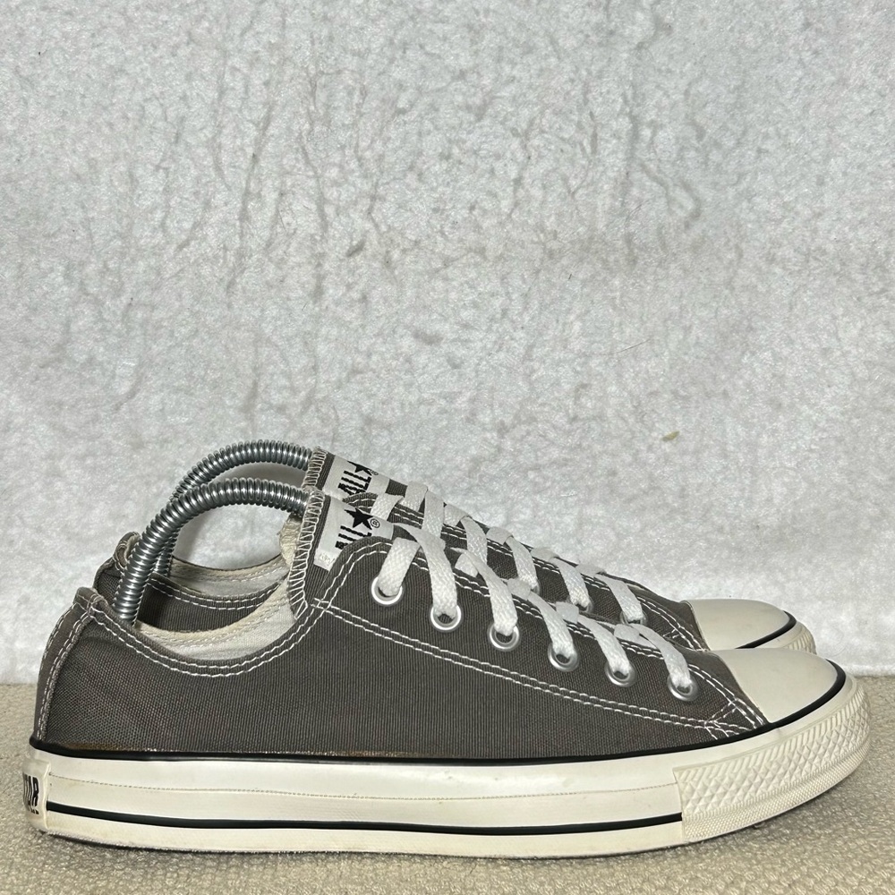 Converse Unisex Grey Chuck Taylor All Stars Classic Sneakers Shoes SZ M 8 W 10 - Picture 1 of 13
